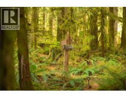 9025 Gilgan St, Honeymoon Bay, BC V0R3E1 Photo 31