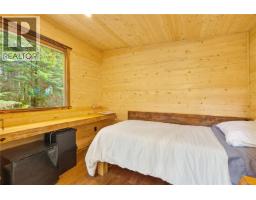 9025 Gilgan St, Honeymoon Bay, BC V0R3E1 Photo 32