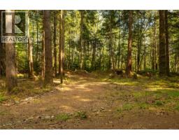 9025 Gilgan St, Honeymoon Bay, BC V0R3E1 Photo 38