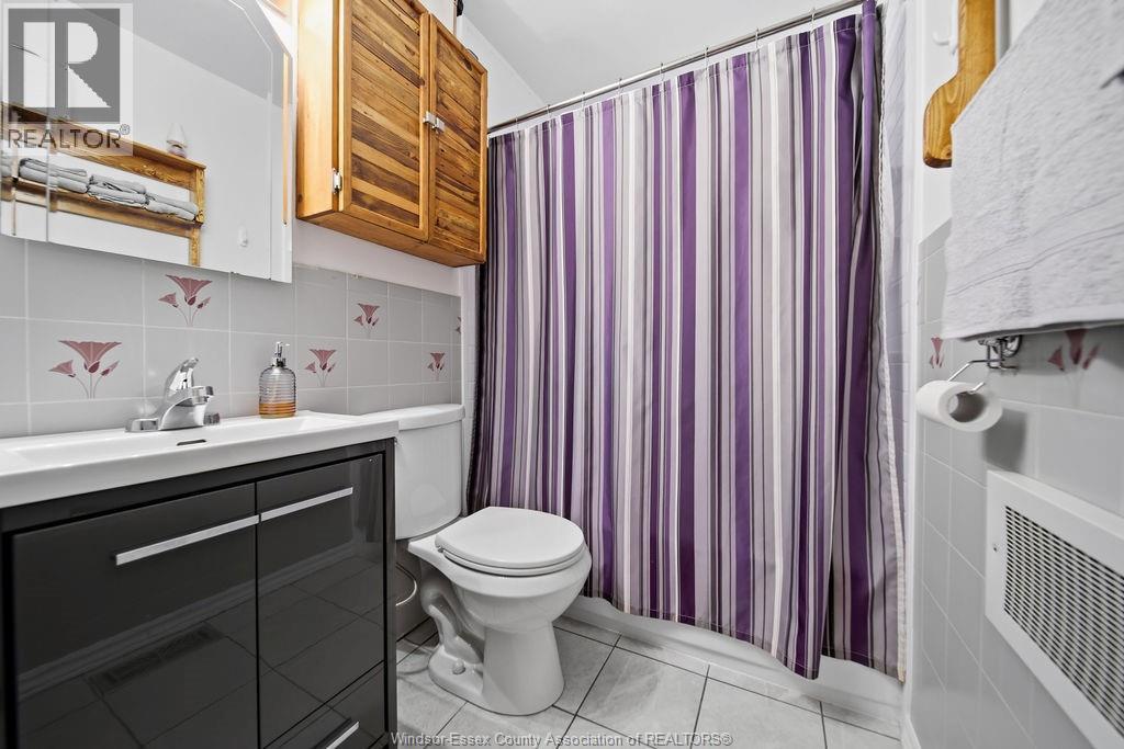 2540 CHANDLER - 19