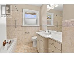 407 Vermont Avenue, London South, ON N5Z3E4 Photo 25