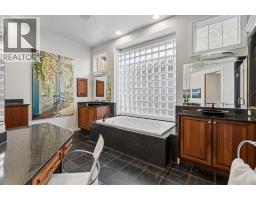 126 Mt Douglas Close Se, Calgary, AB T2Z3S2 Photo 18