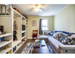 162 College Avenue, Oshawa, ON L1J1R4 Photo 11