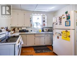 162 College Avenue, Oshawa, ON L1J1R4 Photo 15