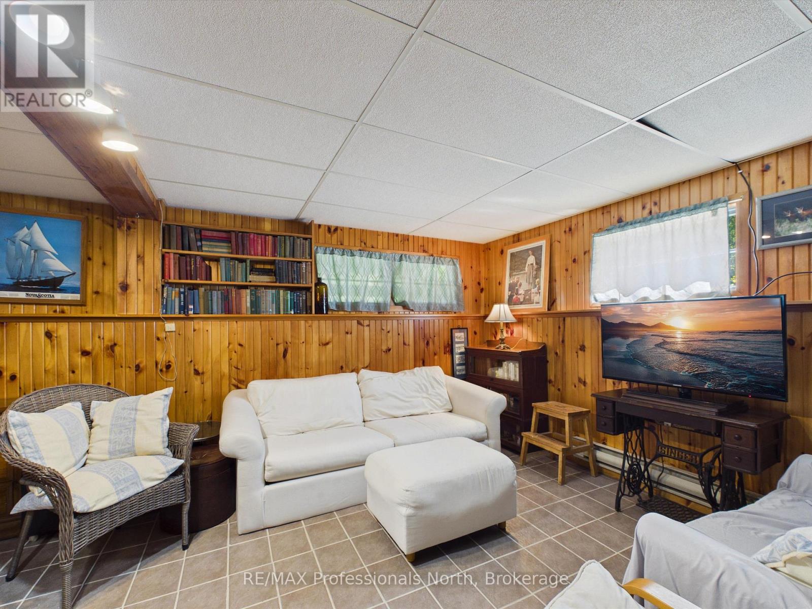 1035 SHERWOOD FOREST ROAD - Image 26
