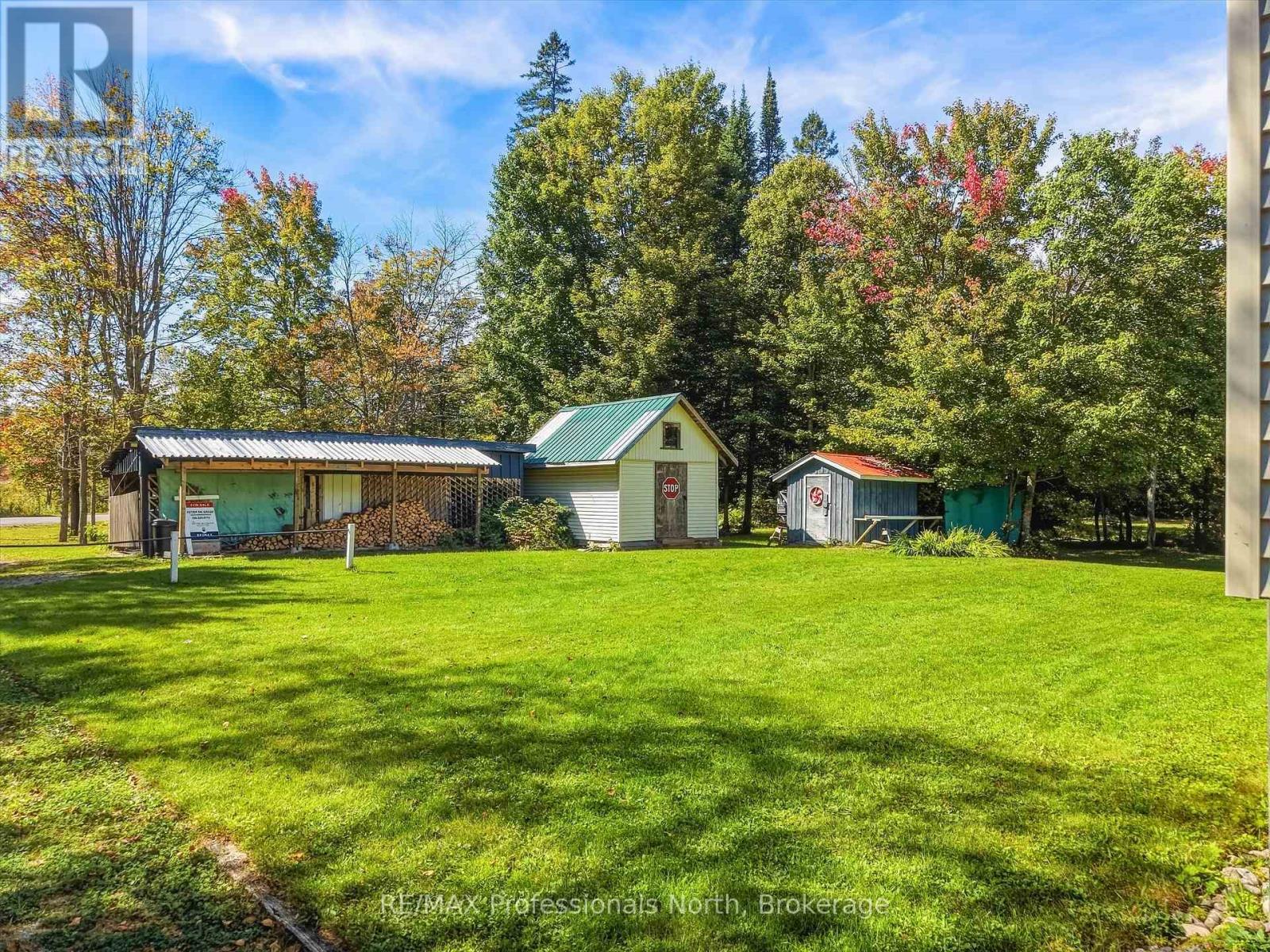 1035 SHERWOOD FOREST ROAD - 40