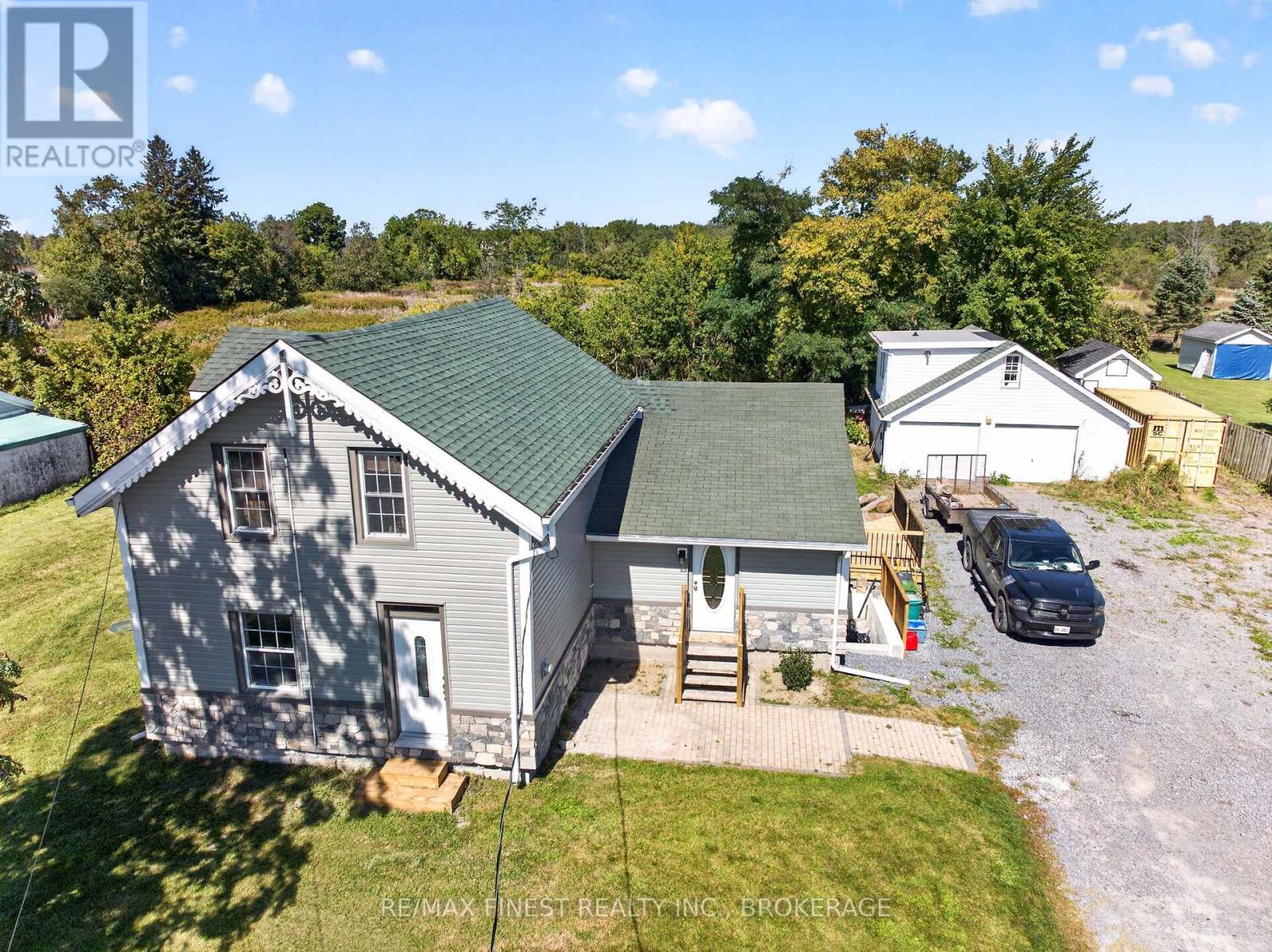 1069 SUNNYSIDE ROAD - 1