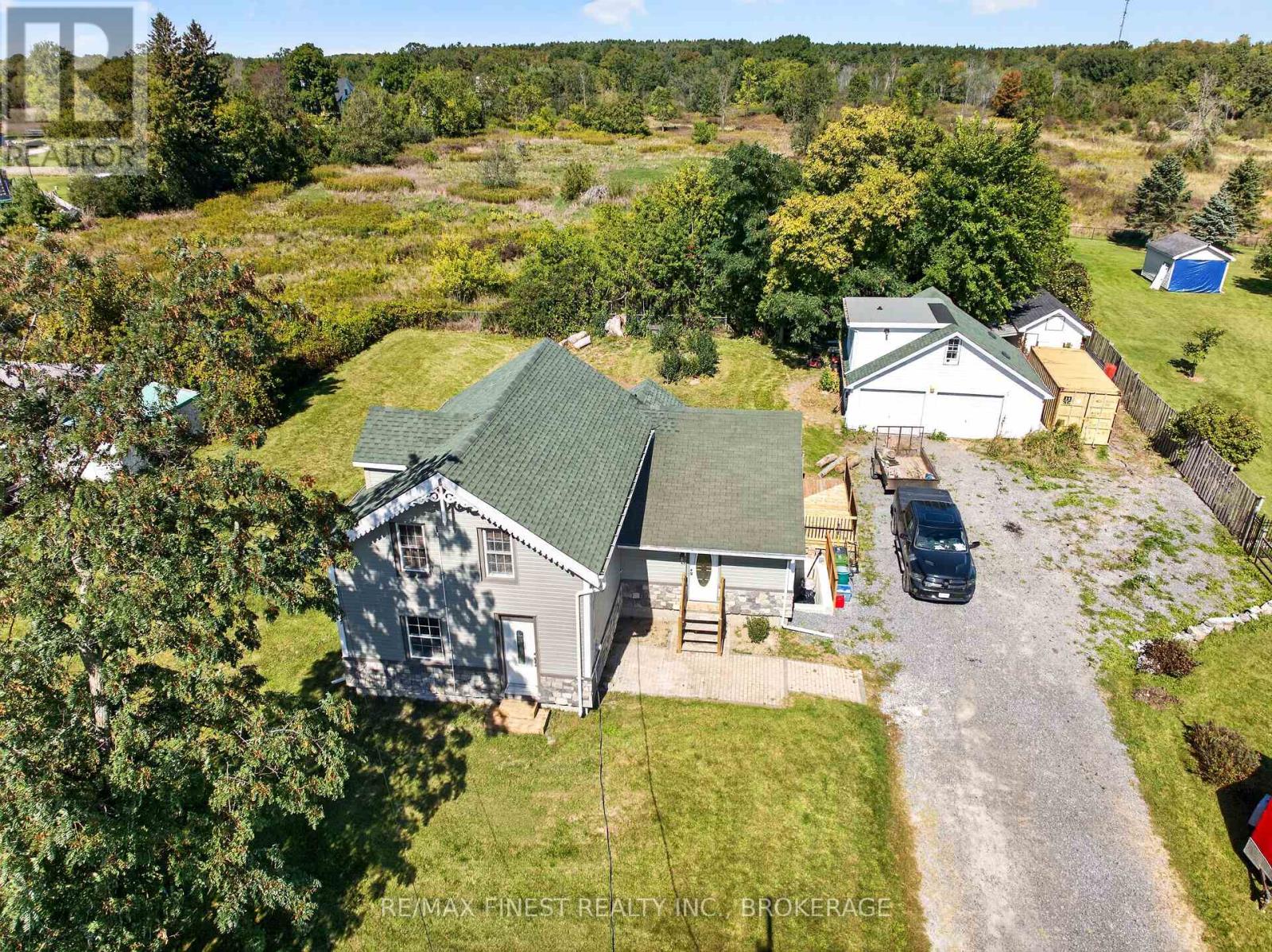 1069 SUNNYSIDE ROAD - 10