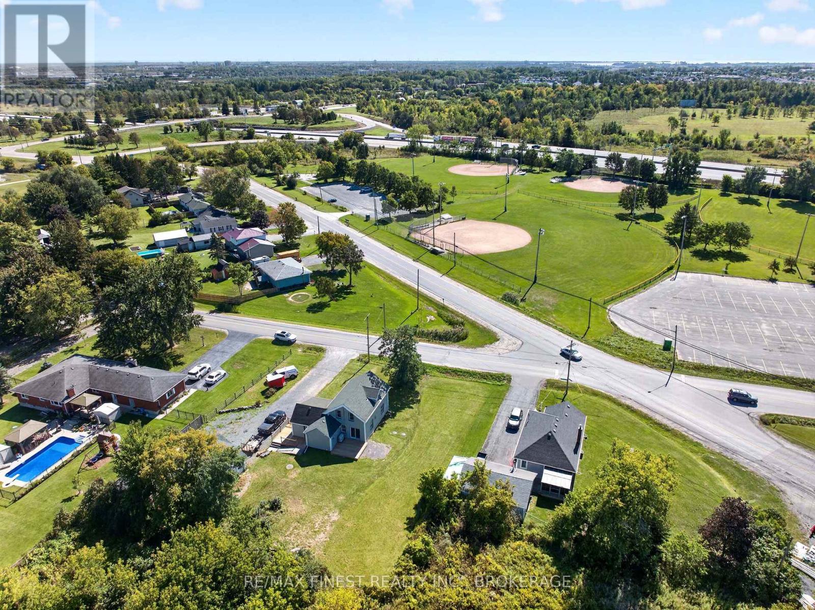 1069 SUNNYSIDE ROAD - 12