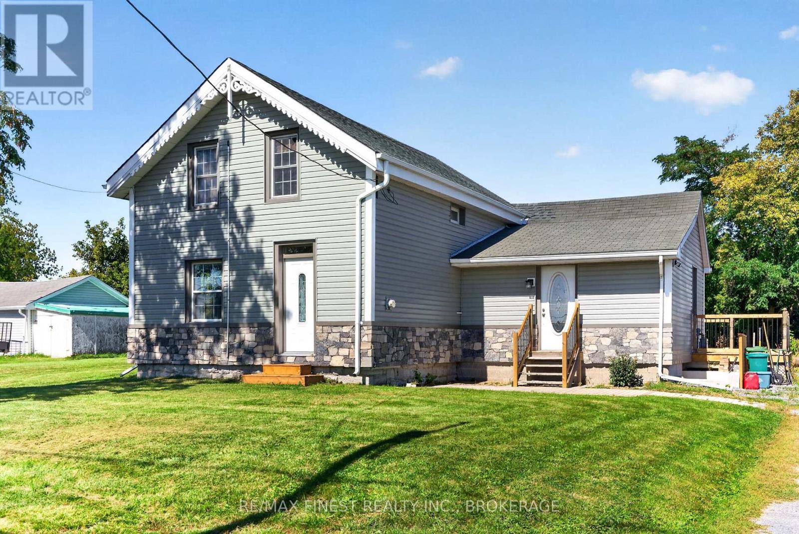 1069 SUNNYSIDE ROAD - 13