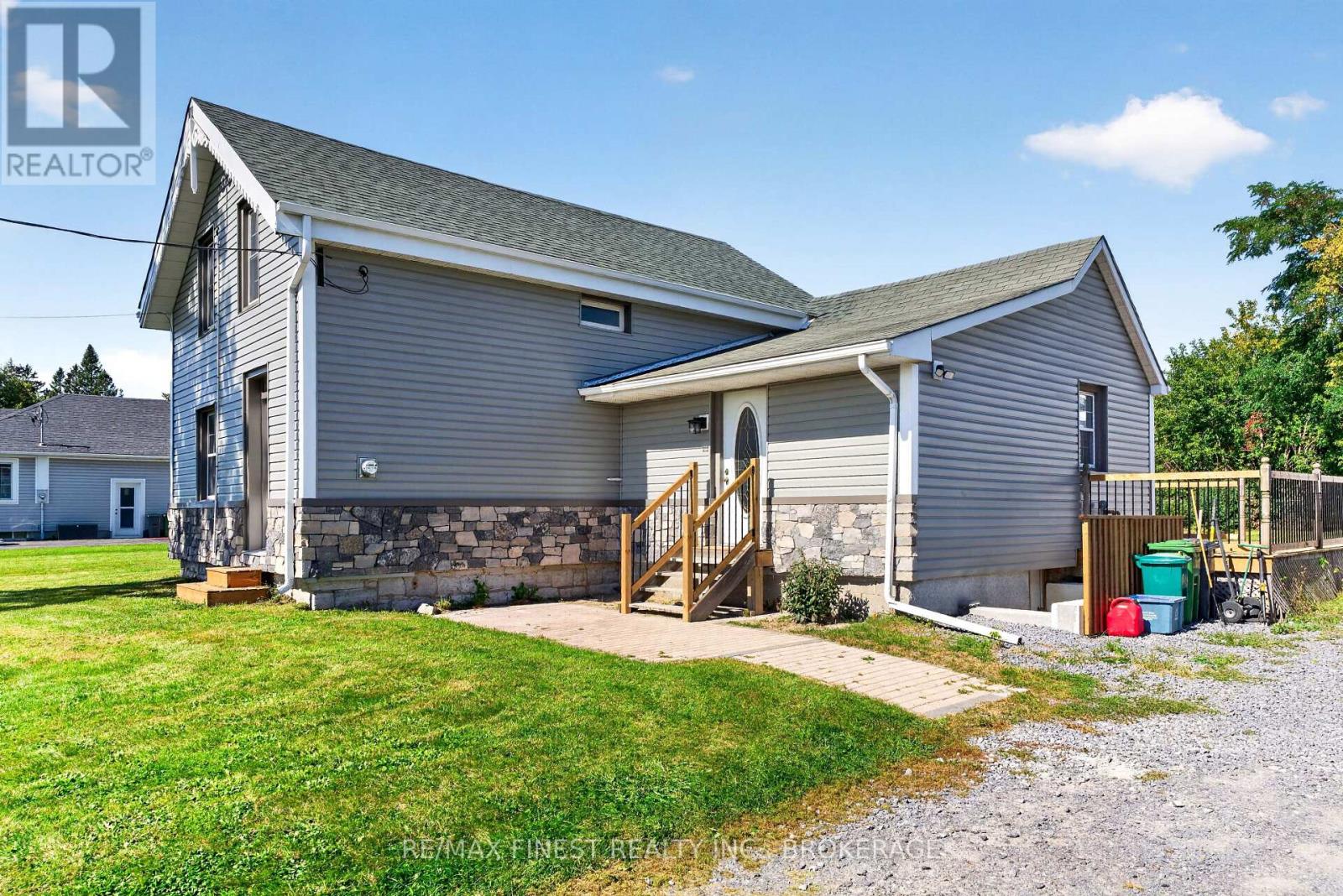 1069 SUNNYSIDE ROAD - 14