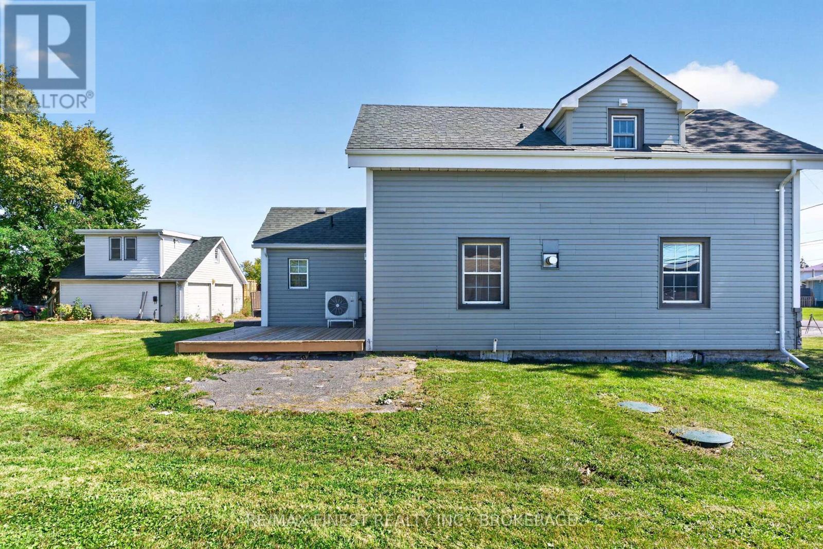 1069 SUNNYSIDE ROAD - Image 19