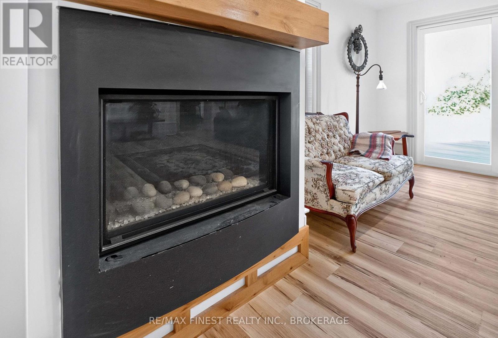 1069 SUNNYSIDE ROAD - 30