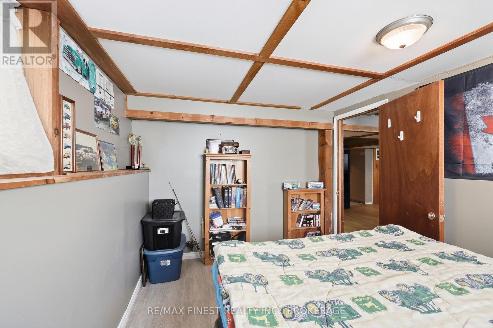 2243 DESERONTO ROAD - Image 24