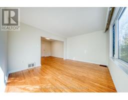 Bedroom 3 - 124 Homewood Avenue, Toronto, ON M2M1K3 Photo 8