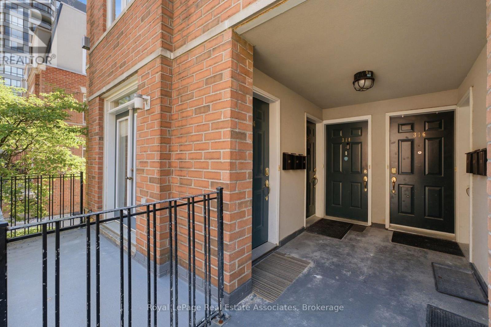 #206 415 JARVIS STREET - 21