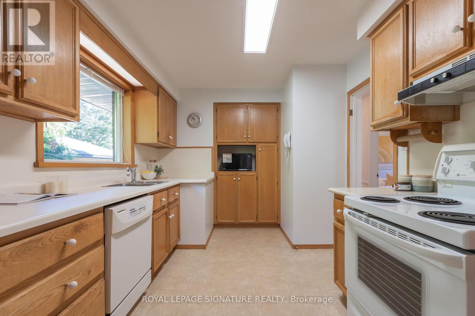 46 STONEY CREEK DRIVE - 10