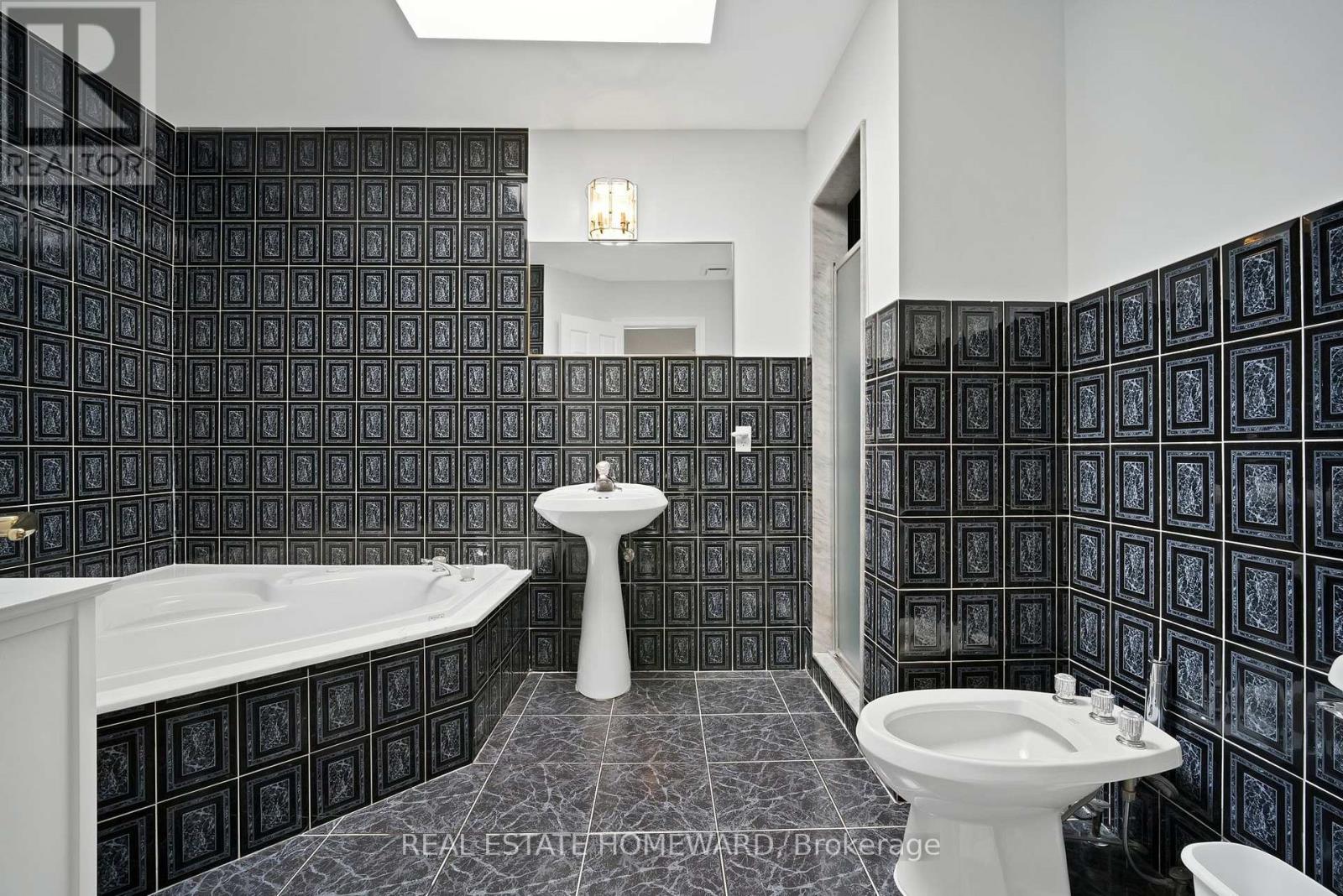 84 MAYBOURNE AVENUE - Image 29