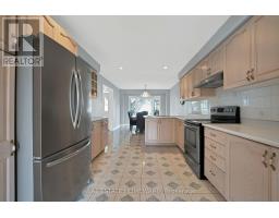 Foyer - 84 Maybourne Avenue, Toronto, ON M1L2W2 Photo 8