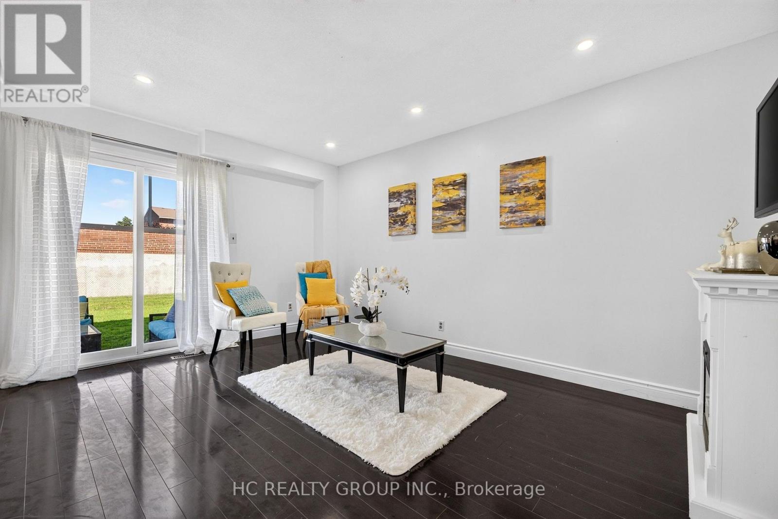 #10 50 BLACKWELL AVENUE - 11