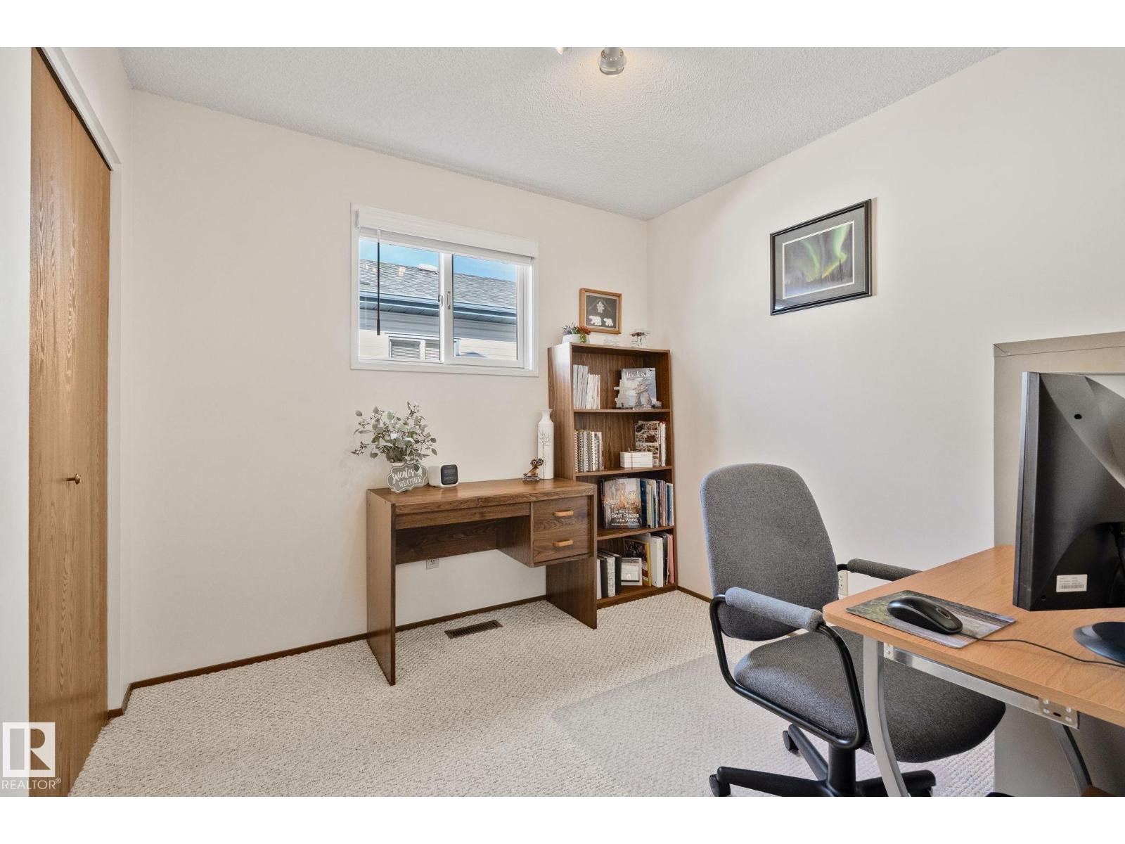 9532 175 AV NW - 13