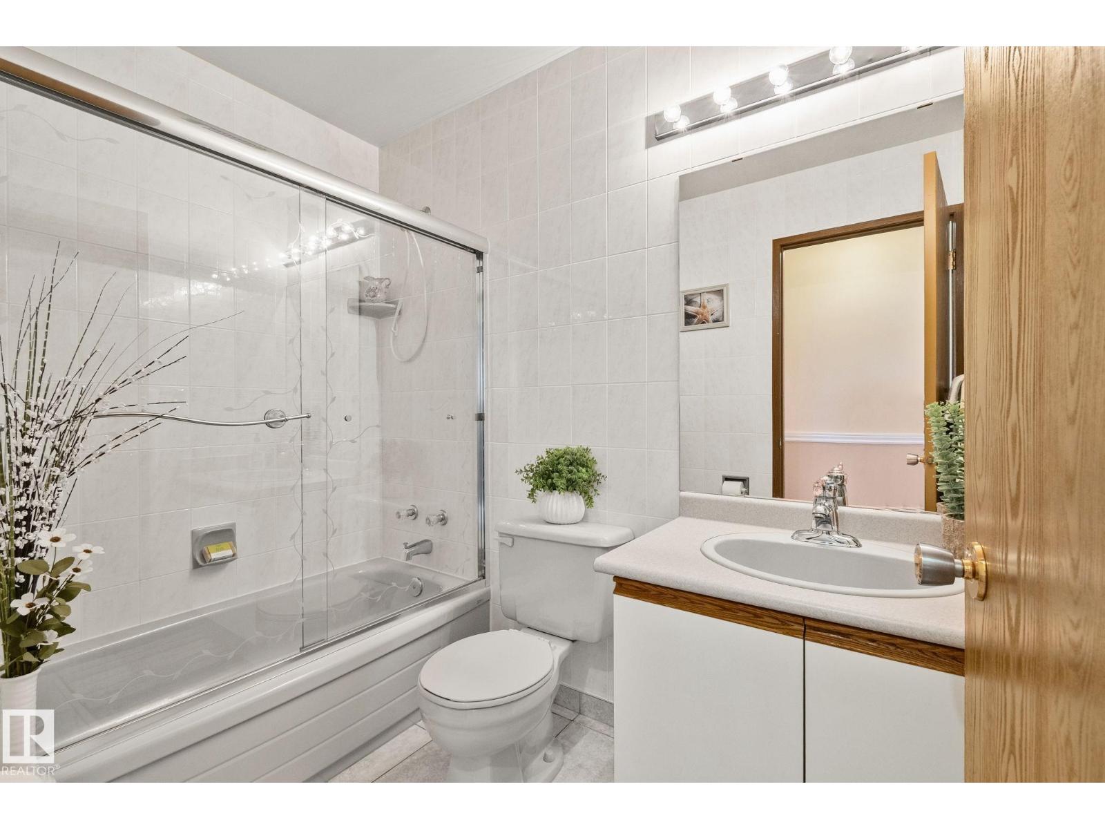 9532 175 AV NW - 14