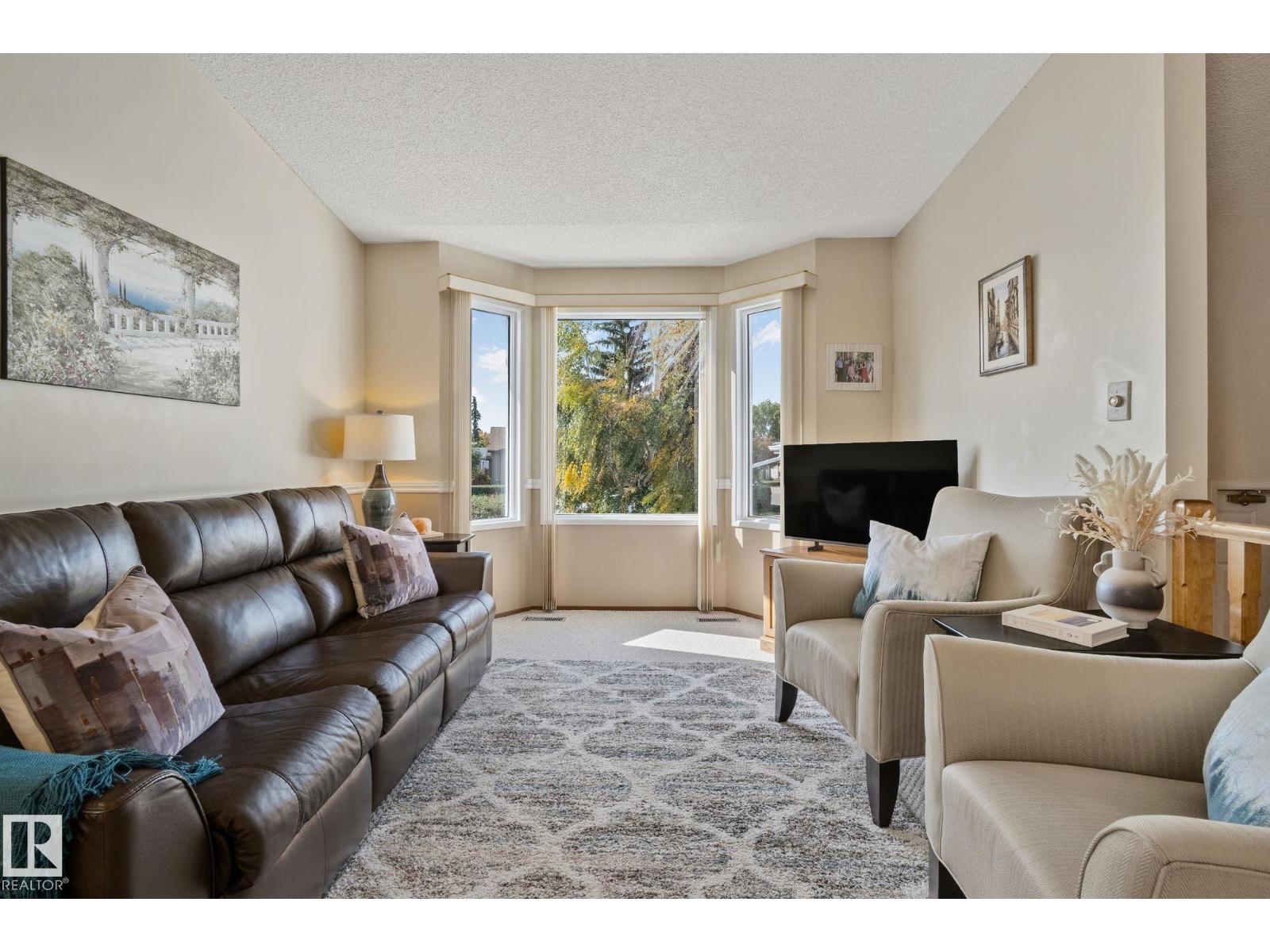 9532 175 AV NW - 4