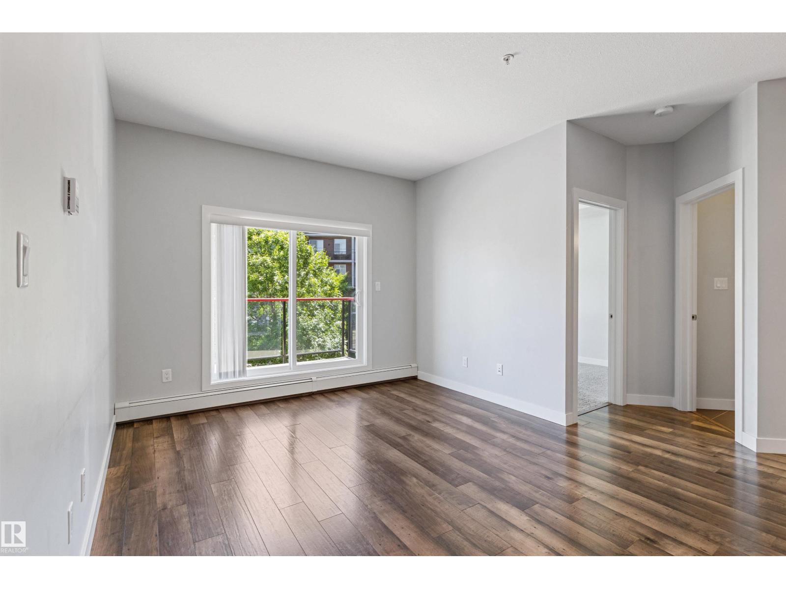 #210 10611 117 ST NW - 14
