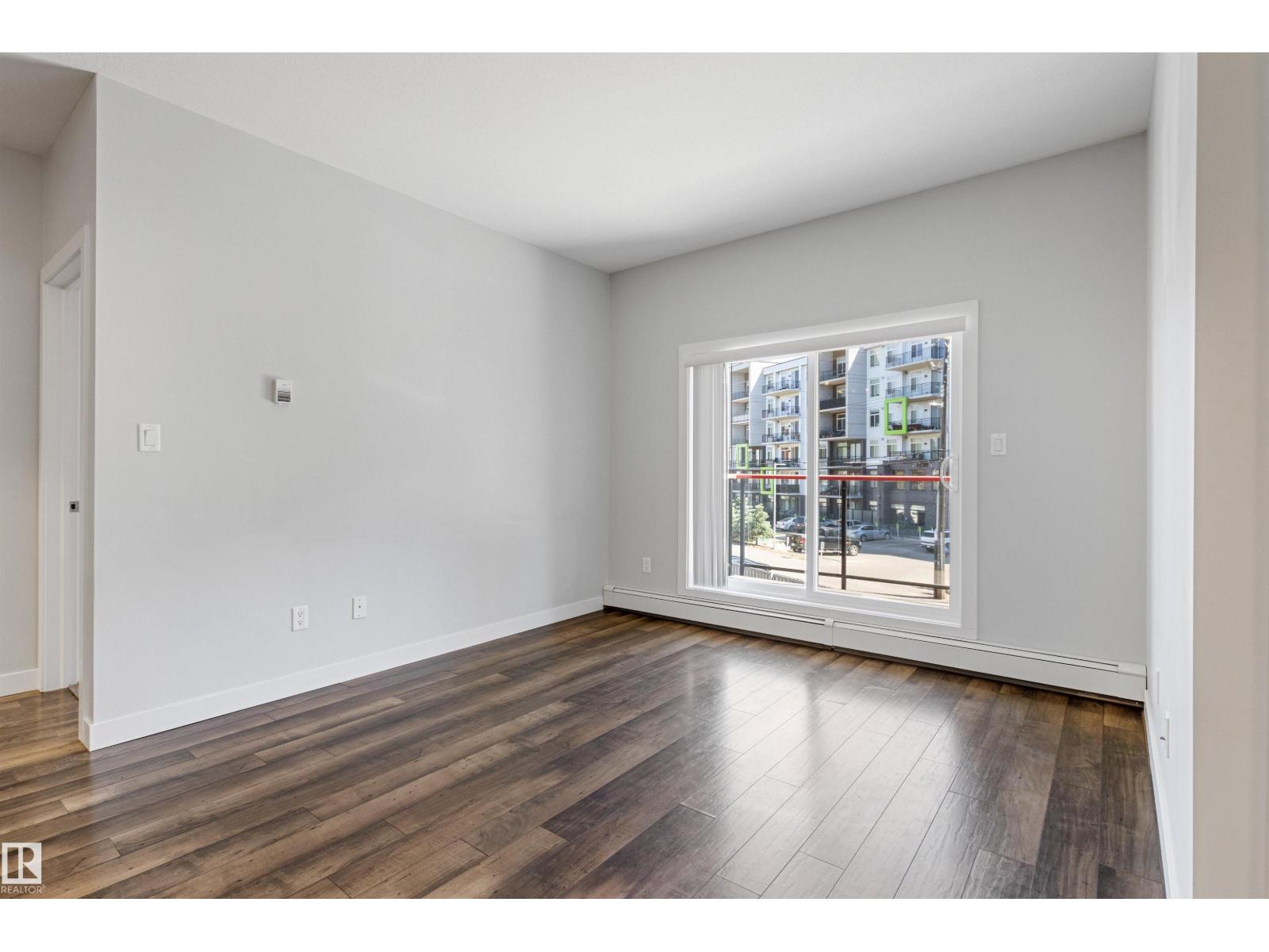 #210 10611 117 ST NW - 19