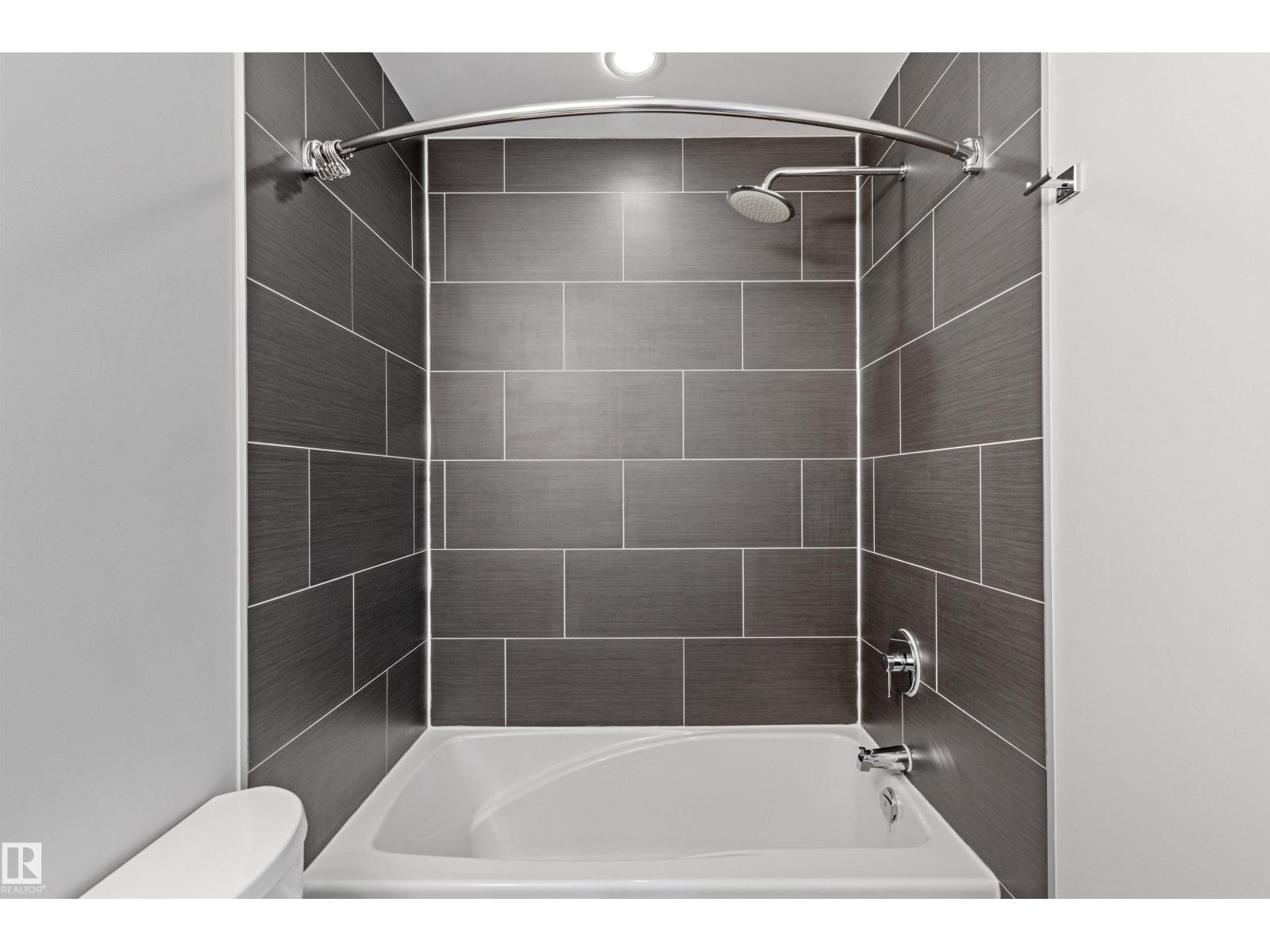 #210 10611 117 ST NW - 25