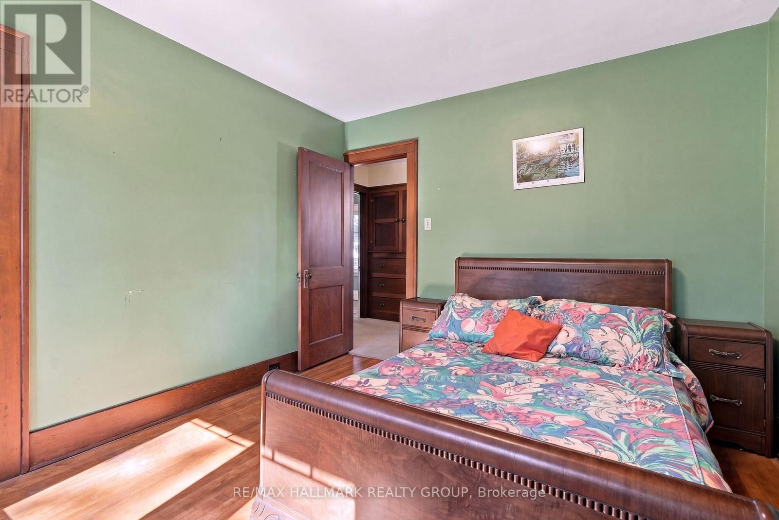 51 CLAREY AVENUE - 24