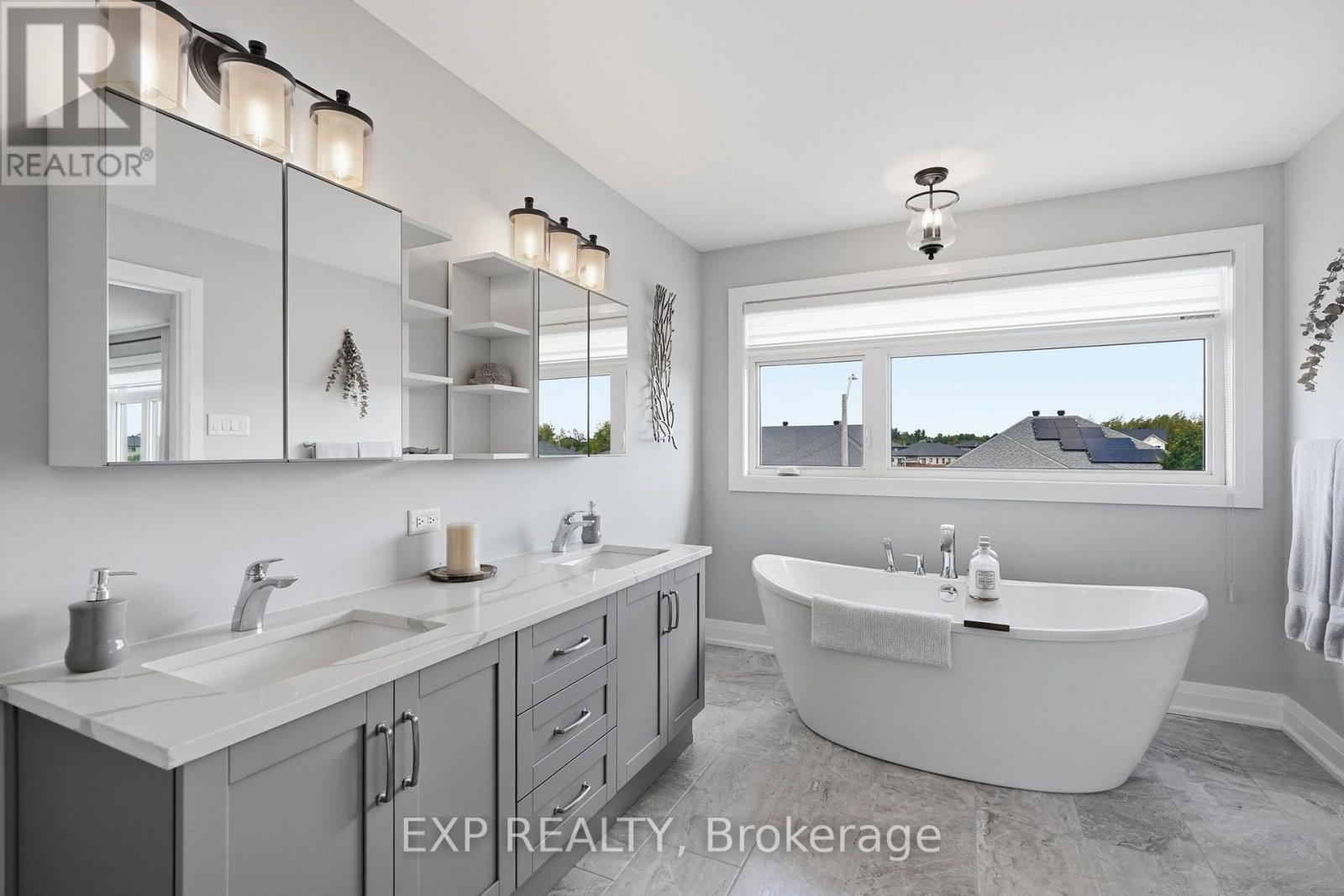 382 DORE STREET - 26