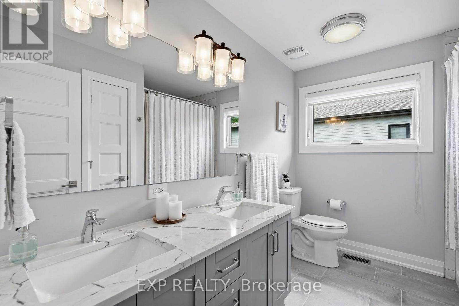 382 DORE STREET - 29