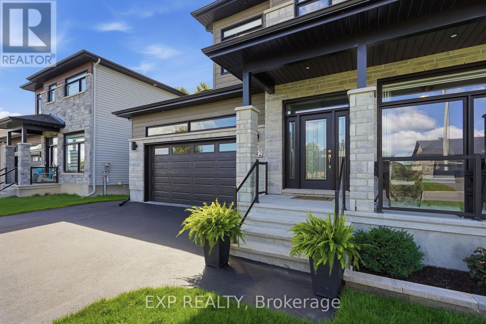382 DORE STREET - 4