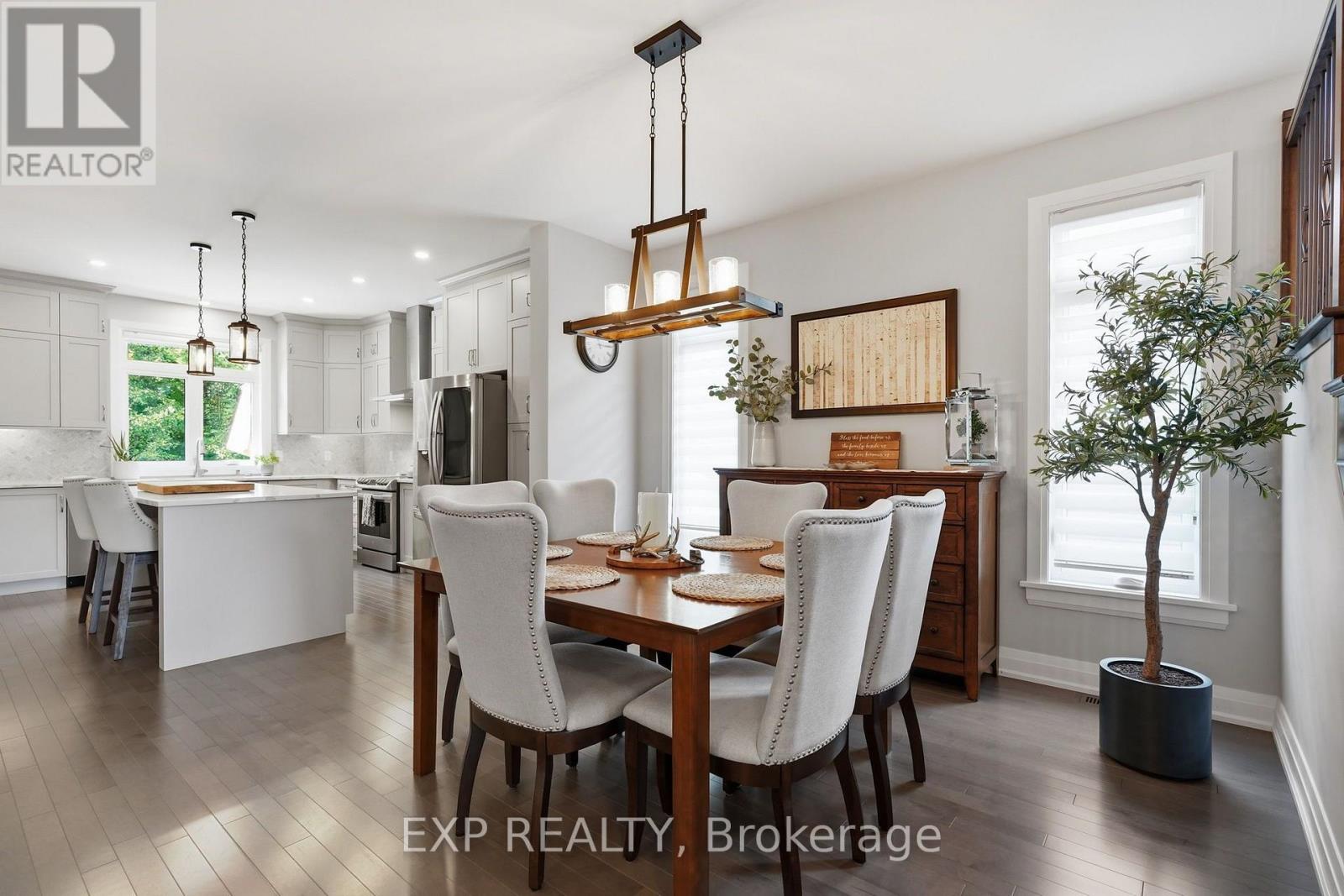382 DORE STREET - 8
