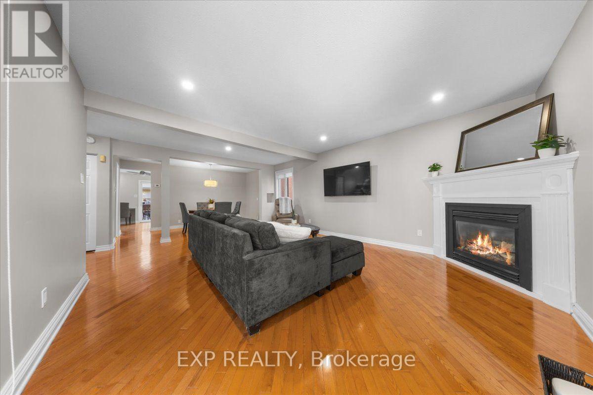 7 MAPLEHURST AVENUE - Image 10