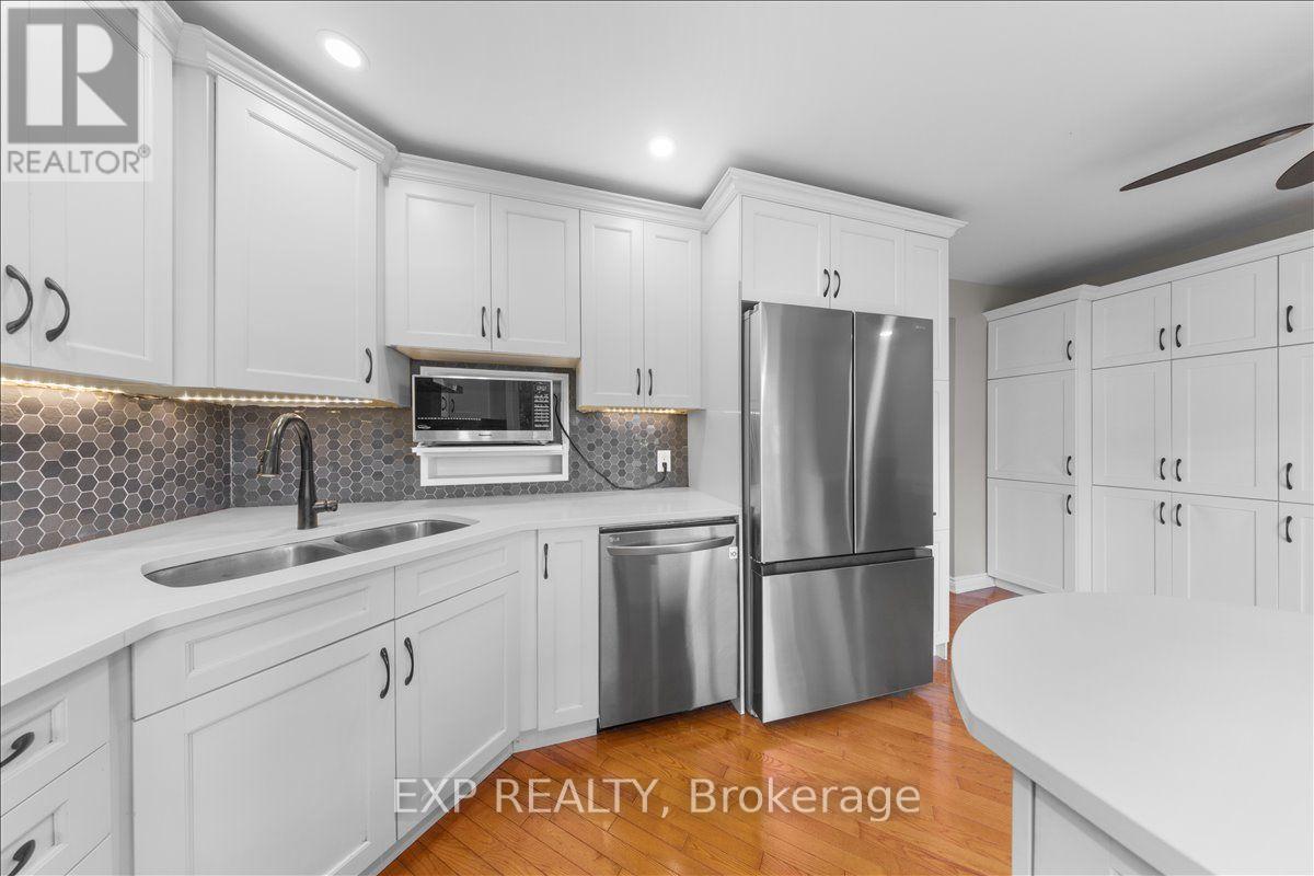 7 MAPLEHURST AVENUE - Image 20