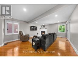 Bedroom - 7 Maplehurst Avenue, Ottawa, ON K2H5A3 Photo 11