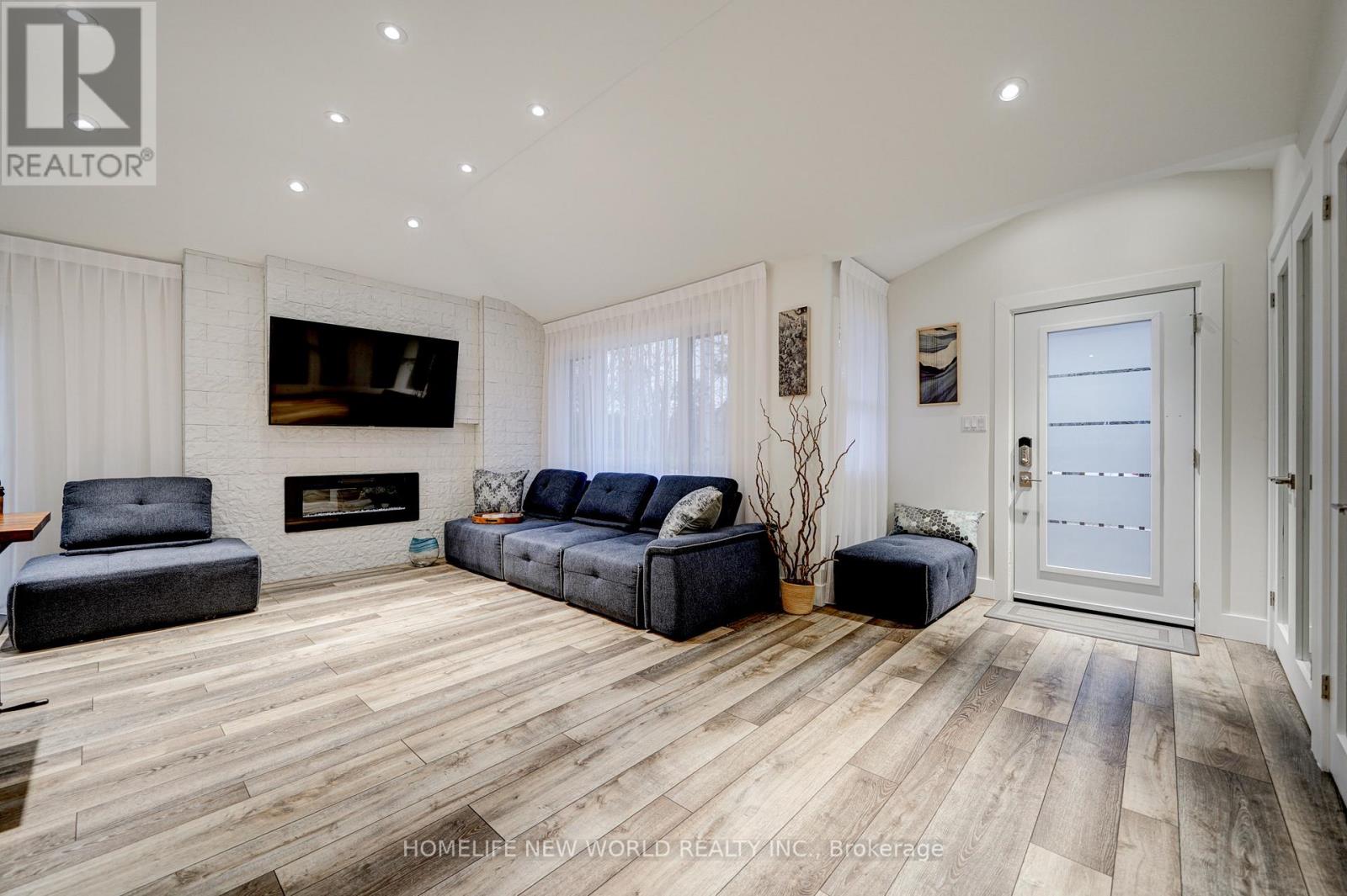 65 EDITH STREET - Image 32