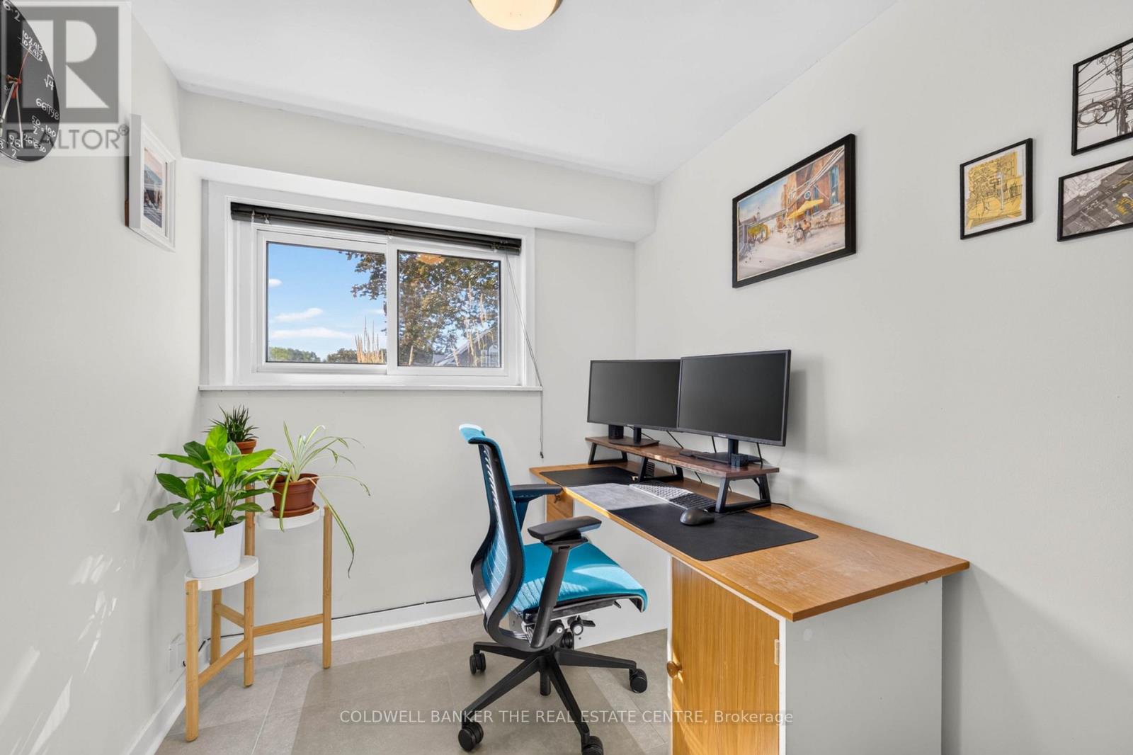 127 ROXBOROUGH ROAD - 17