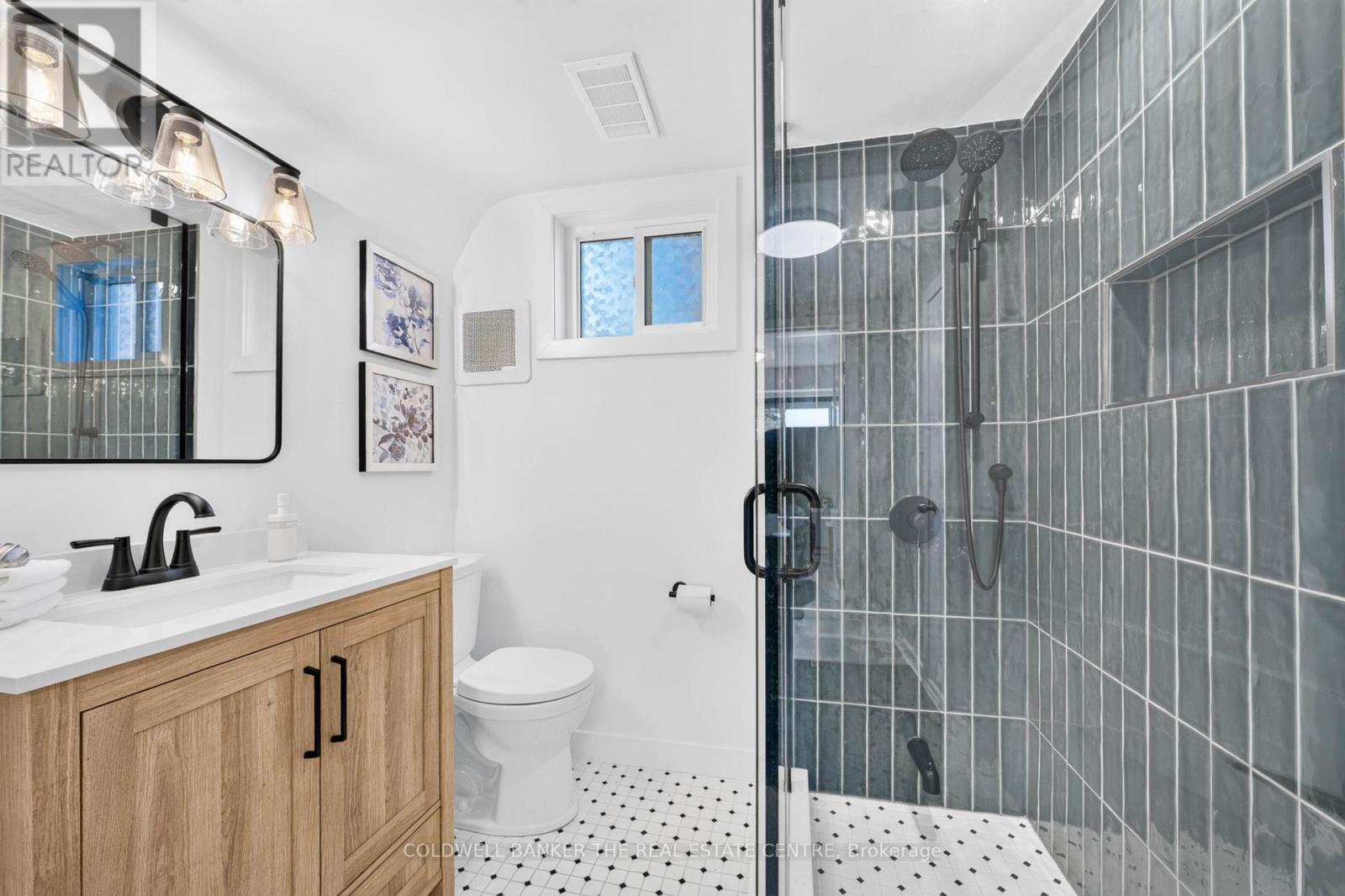 127 ROXBOROUGH ROAD - 18