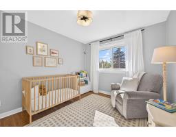 127 Roxborough Road, Newmarket, ON L3Y3L1 Photo 14