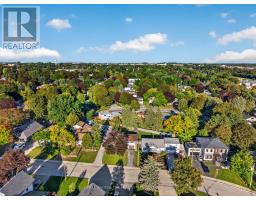 127 Roxborough Road, Newmarket, ON L3Y3L1 Photo 25