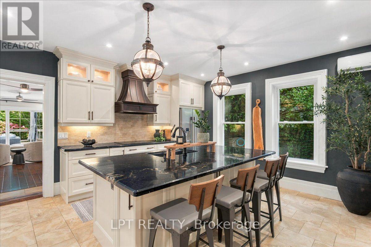 529 SAINT MARIE STREET - 11