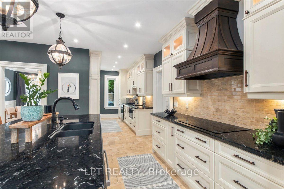 529 SAINT MARIE STREET - 12