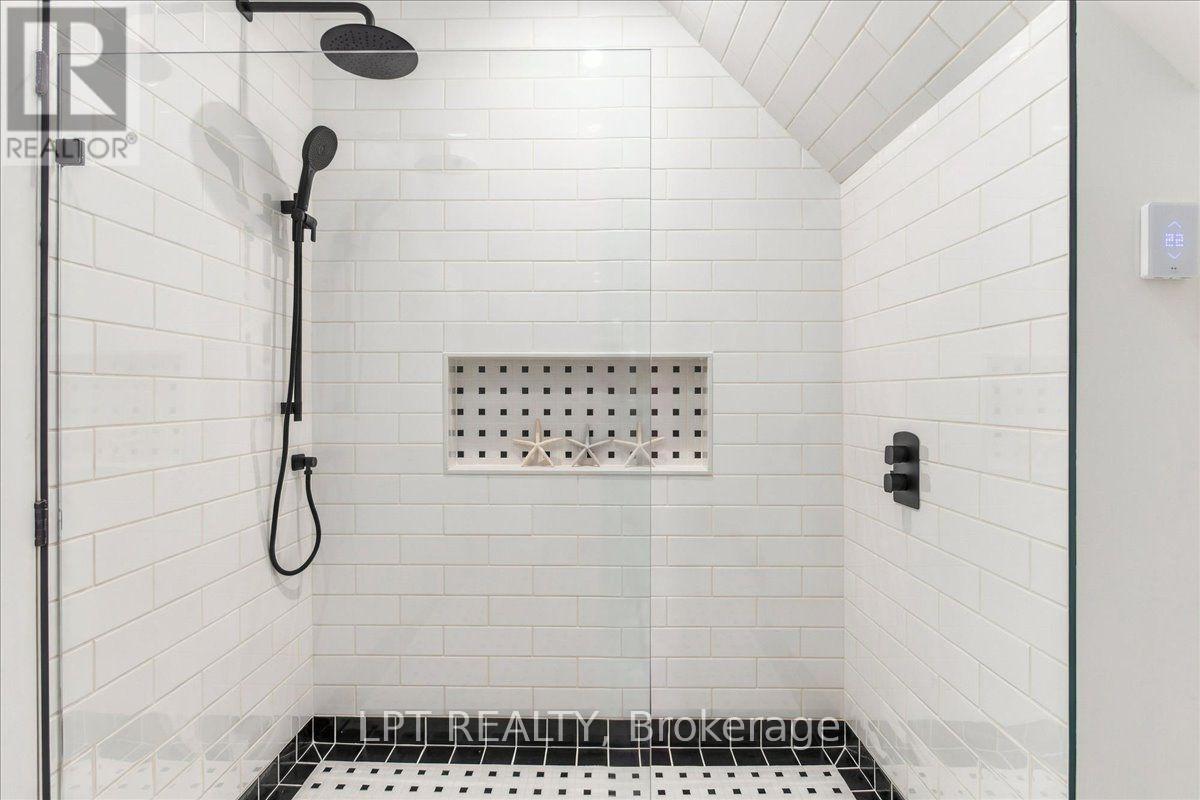 529 SAINT MARIE STREET - 44