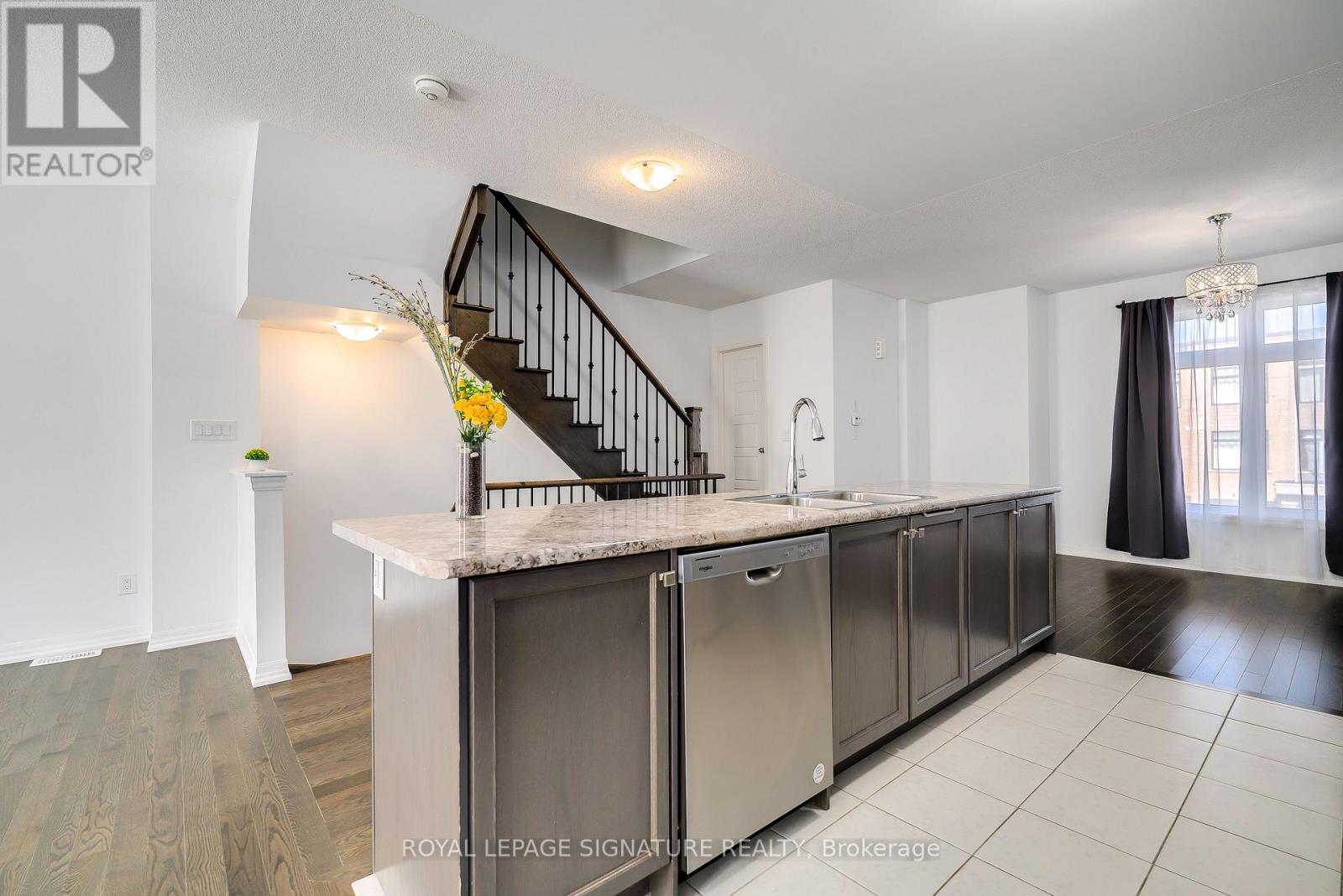164 TANGO CRESCENT - 9