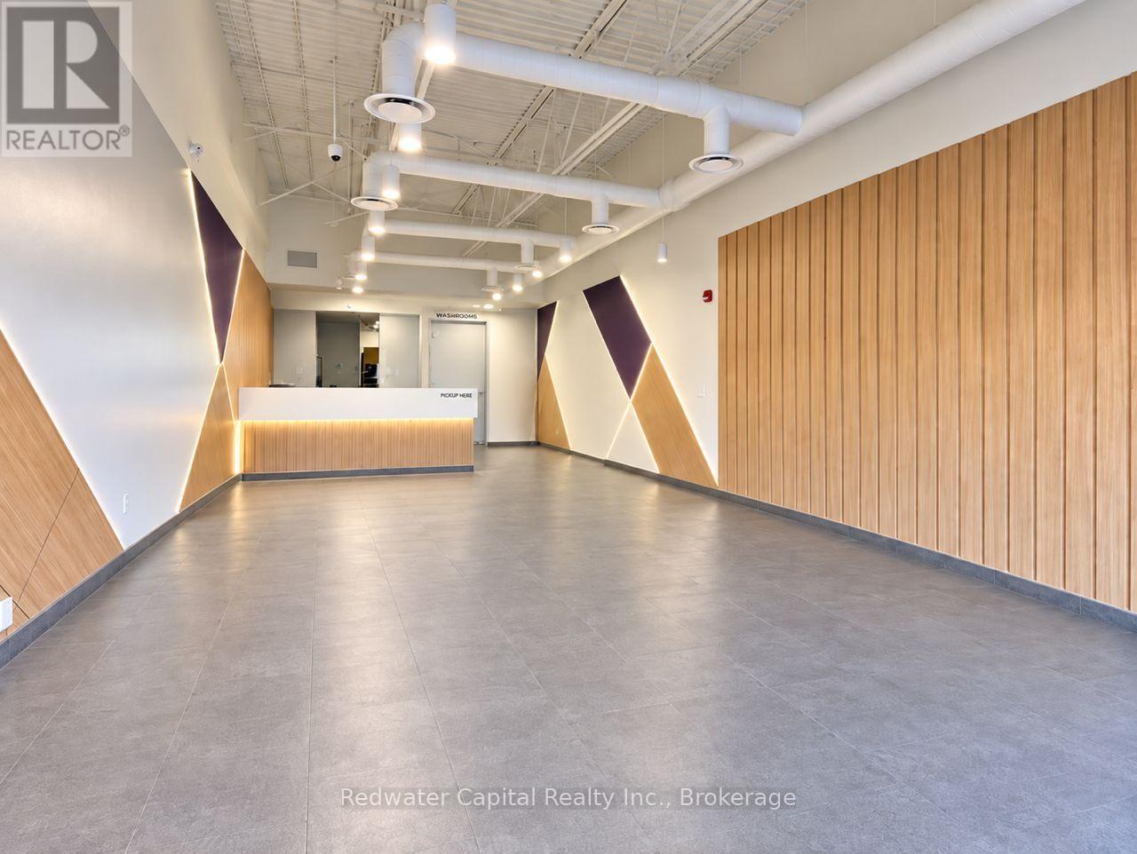 6405 ERIN MILLS PARKWAY, Mississauga (Meadowvale Business Park)