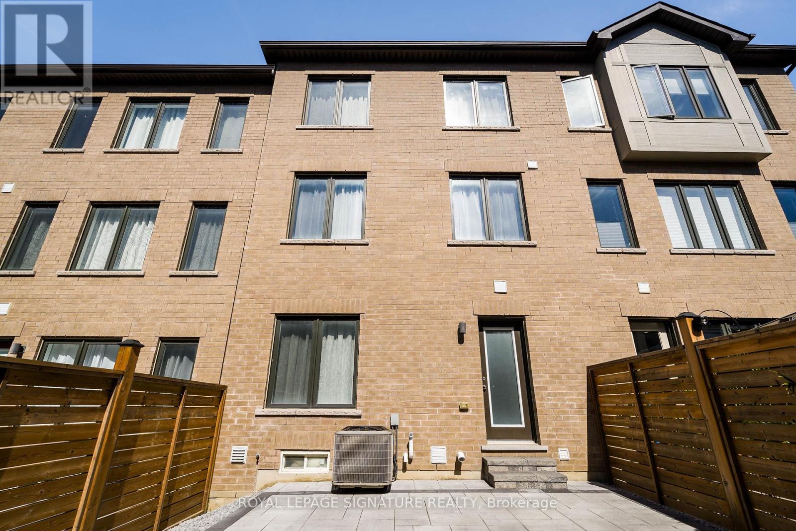 164 TANGO CRESCENT - 33