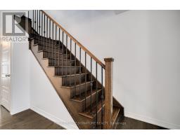 Family room - 164 Tango Crescent, Newmarket, ON L3X0K5 Photo 6